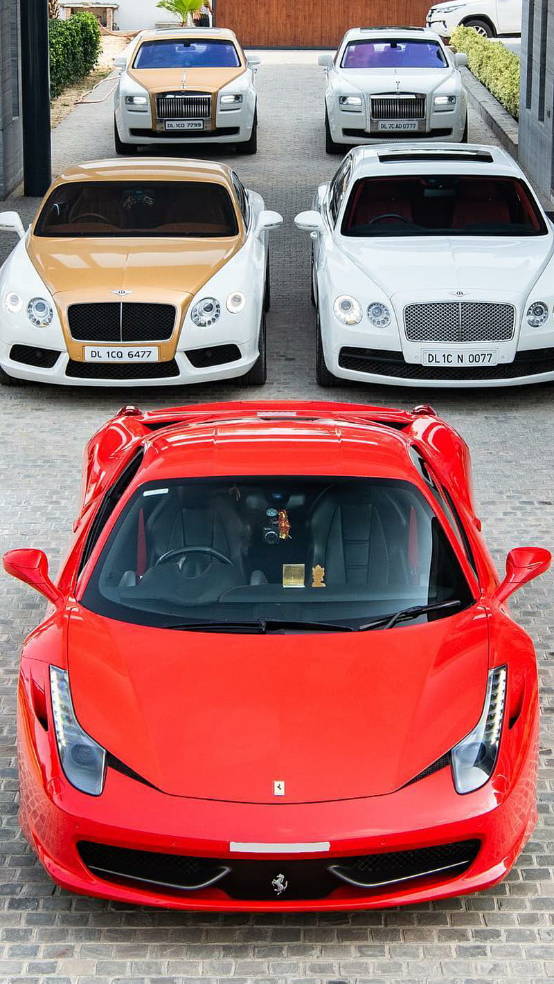 Luxury Garage, ferrari, red, bentley, white, gold, rolls royce, car, hypercar, supercar, rich, HD phone wallpaper