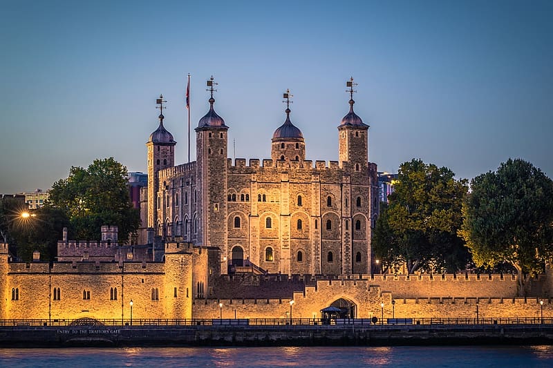 THE TOWER OF LONDON, battlement, gates, river thames, trees, four towers, evening shot, including traitors gate, HD wallpaper