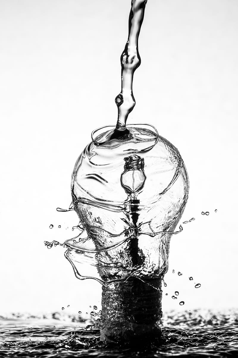water dropping on light bulb, HD phone wallpaper