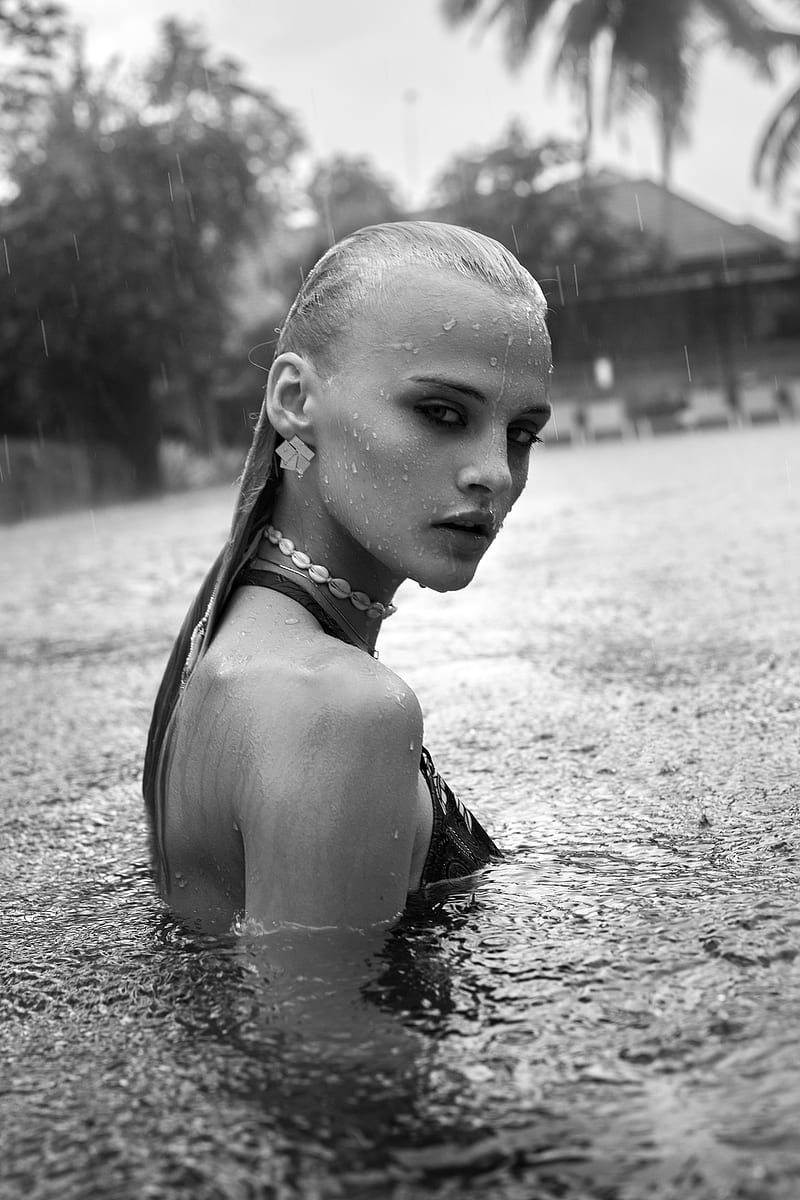 wet hair, face, women, model, women outdoors, monochrome, water, water drops, in water, HD phone wallpaper