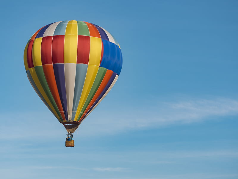panning graphy of flying blue, yellow, and red hot air balloon, HD wallpaper