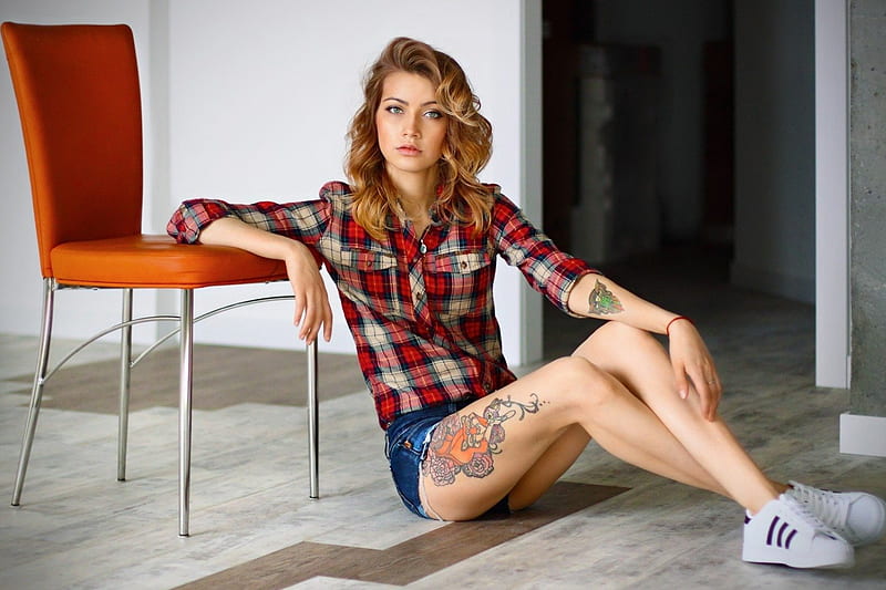 Tattooed Beauty Tatoo Model Jean Women Hd Wallpaper Peakpx