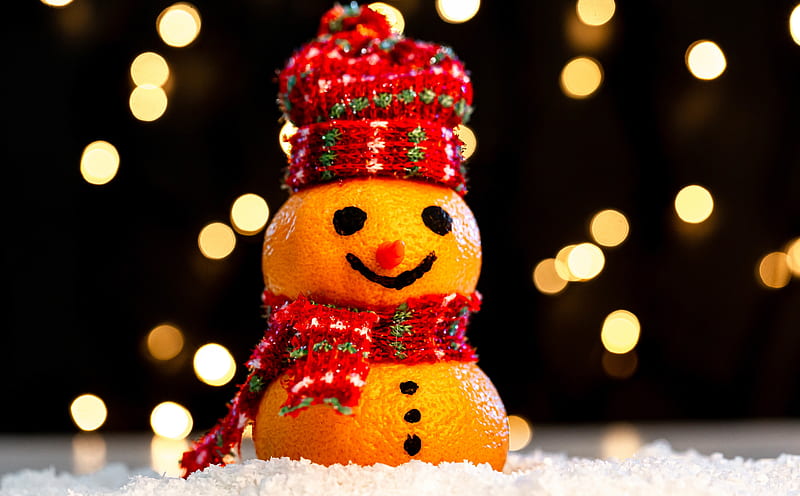 Cute Funny Snowman, Happy Christmas 2019 Ultra, Food and Drink, winter, christmas, snowman, celebration, happy, xmas, decor, decoration, fun, holiday, season, snow, festive, newyear, bokeh, closeup, greeting, handmade, tangerine, orange, fruit, citrus, foodart, scarf, smile, decorate, HD wallpaper