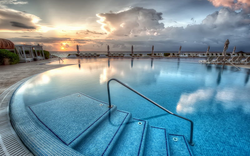 gorgeous pool in a seaside resort in cancun r, resort, r, sunset, clouds, pool, sea, HD wallpaper
