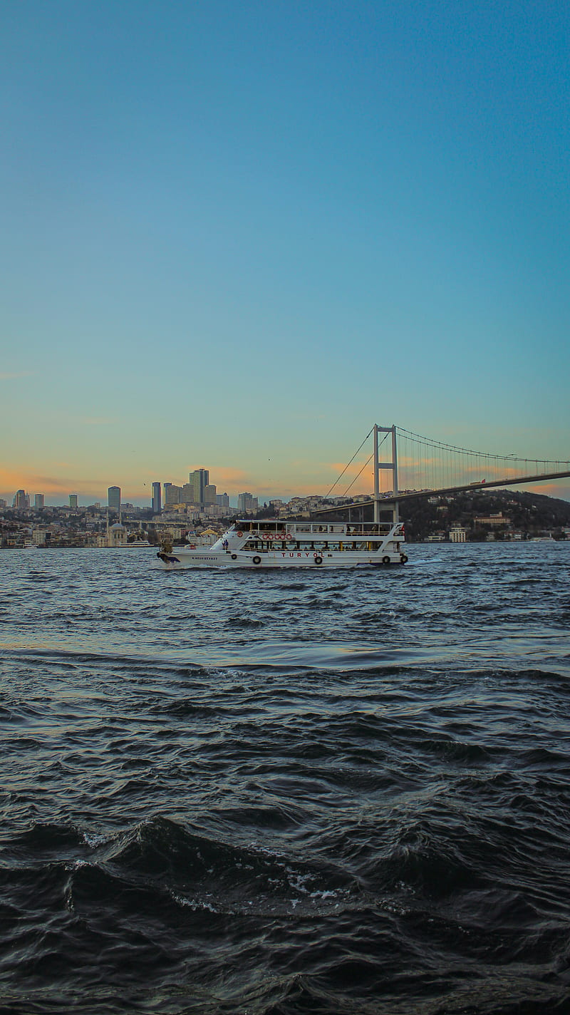 Bosphorus istanbul, puente, sky, oceanl, daily life, barco, iphone, boat, sea, cloud, samsung, turkyce, ocean, turkey, ferry, estambul, turquia, fondo de pantalla, bridge, oceano, mar, HD phone wallpaper