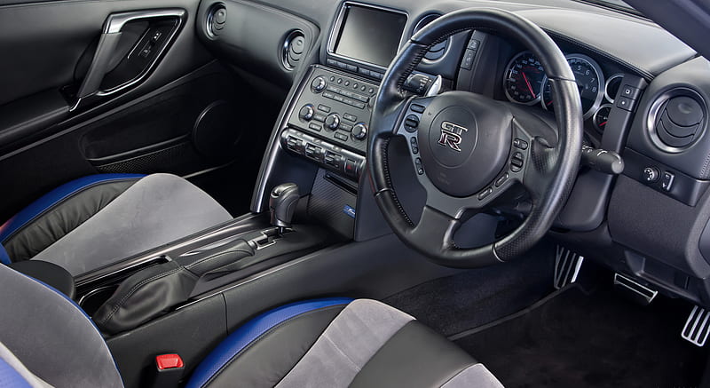 nissan gtr 2013 interior