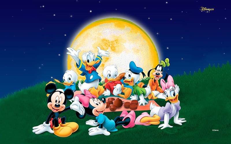Moonlight picnic, moon, donald duck, picnic, moon, mouse, pluto, minnie, mickey, disney, daisy, night, HD wallpaper
