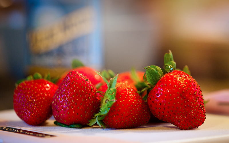 strawberries, red berries, ripe strawberries, blur, red strawberries, HD wallpaper