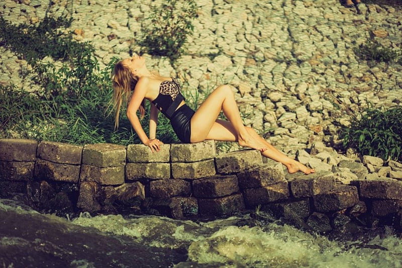 Sunny and sensual, sensual, sunny day, legs, girl, nature, water rocks, HD wallpaper