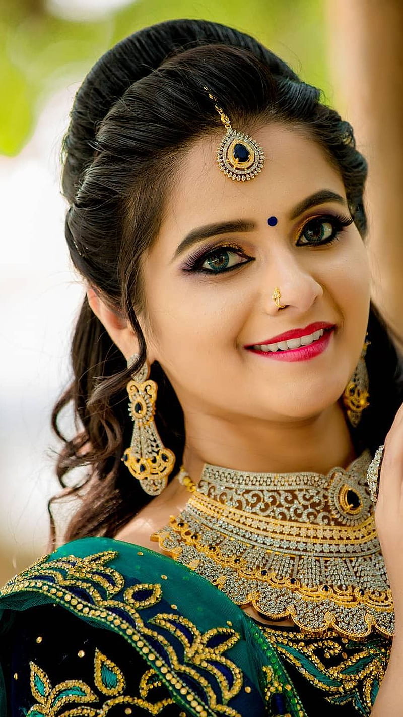 Haripriya isai , model, actress, HD phone wallpaper
