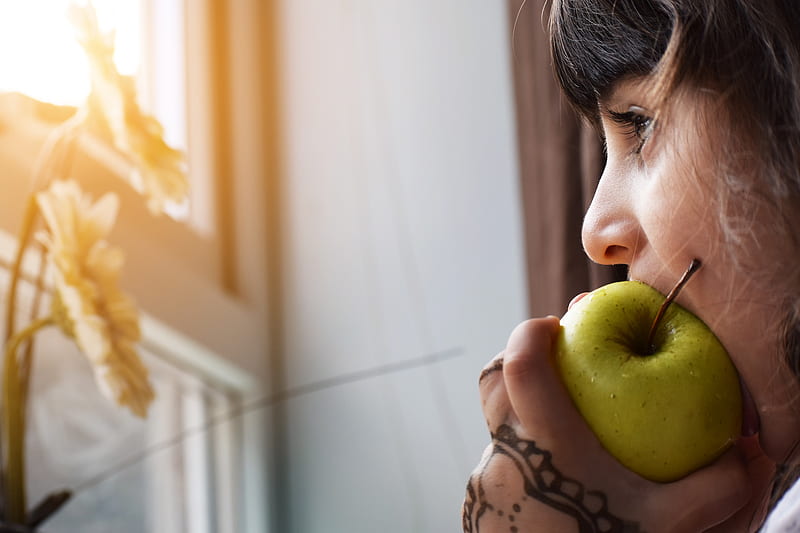 woman biting apple, HD wallpaper