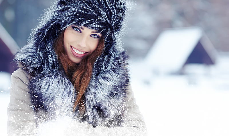 Beautiful Girl Snow Winter, bonito, soft, smile, woman, winter, hat, faces, girl, snow, beauty, sweetness, happyness, HD wallpaper