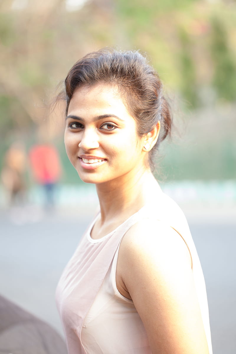Ramya Pandiyan, actress, HD phone wallpaper