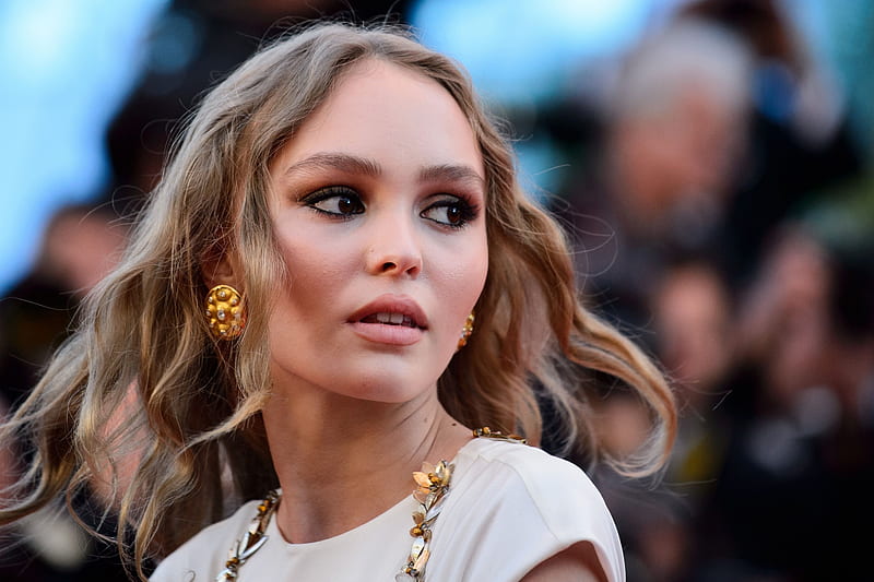 Celebrity, Lily-Rose Depp, Actress, Blonde, Brown Eyes, Earrings, Face ...