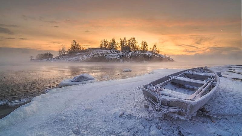 Deep ze At The Baltic Sea Near Helsinki, Finland, boat, frozen, snow, clouds, trees, landscape, sky, lake, HD wallpaper
