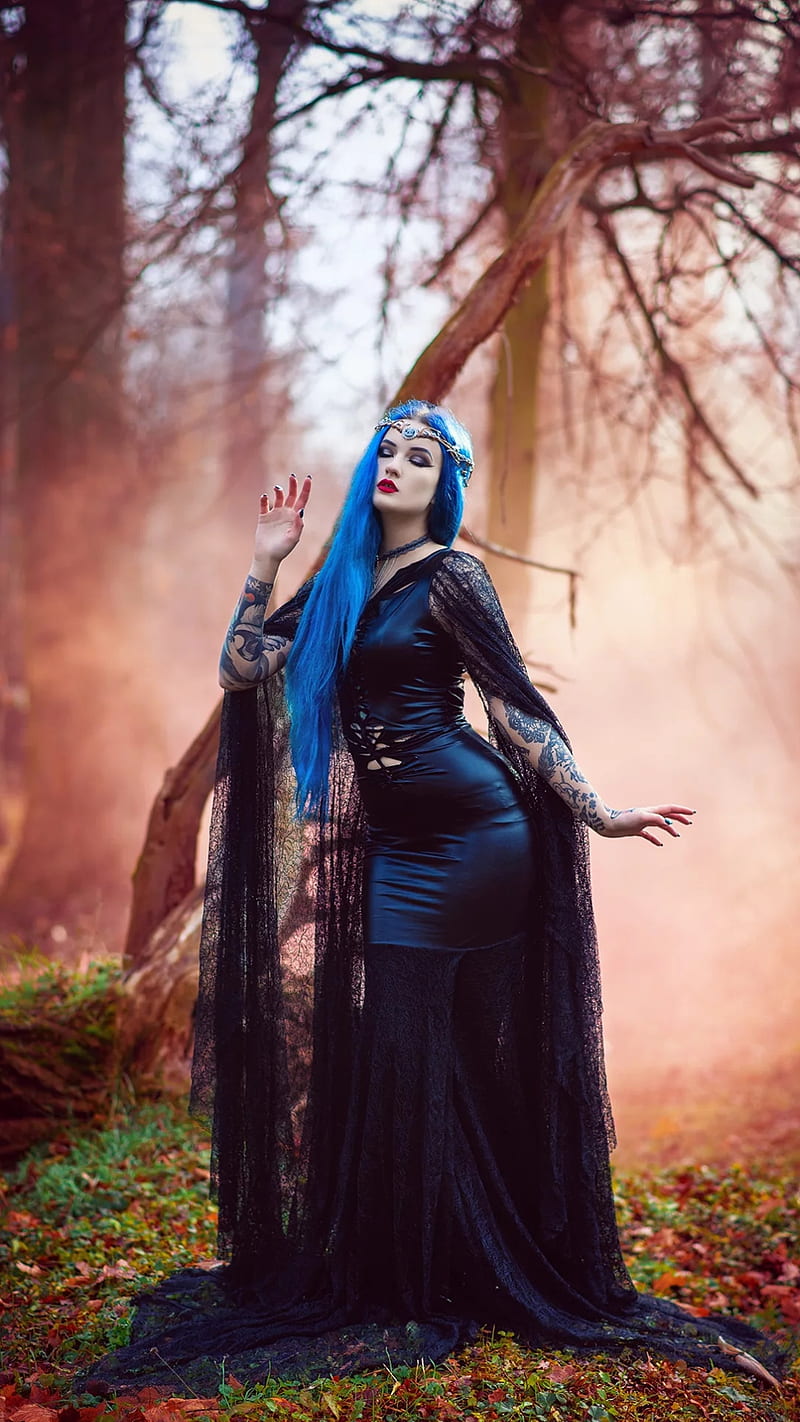 Cosplay, bonito, beauty, black dress, blue hair, forest, gothic, nature ...