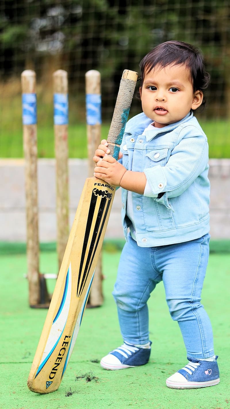Cricket Bat, Child Holding Cricket Bat, HD phone wallpaper