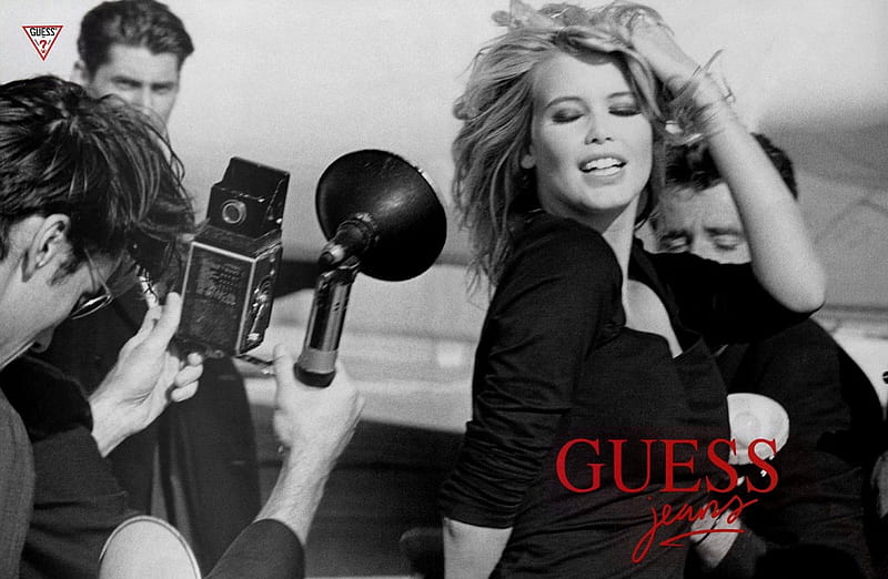 Claudia Schiffer - guess, elagant, sensual, pretty, blond, chic, black and white, bonito, woman, graphy, nice, paparazzi, supermodel, famous, beauty, commercial, face, blue eyes, star, celebrity, claudia schiffer, sexy, lips, guess, 90s, classy, bw, femininity, body, fashion, HD wallpaper