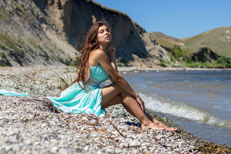 Woman Sitting on the Beach, beach, brunette, dress, model, HD wallpaper