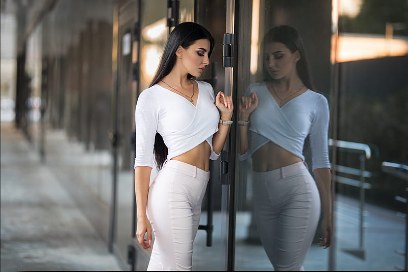 White Jeans Girl Looking Towards Glass, girls, model, HD wallpaper