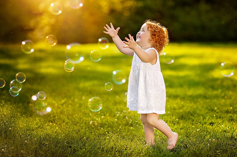 Joy, little, grass, redhead, cute, girl, green, summer, bubbles, child, white, HD wallpaper