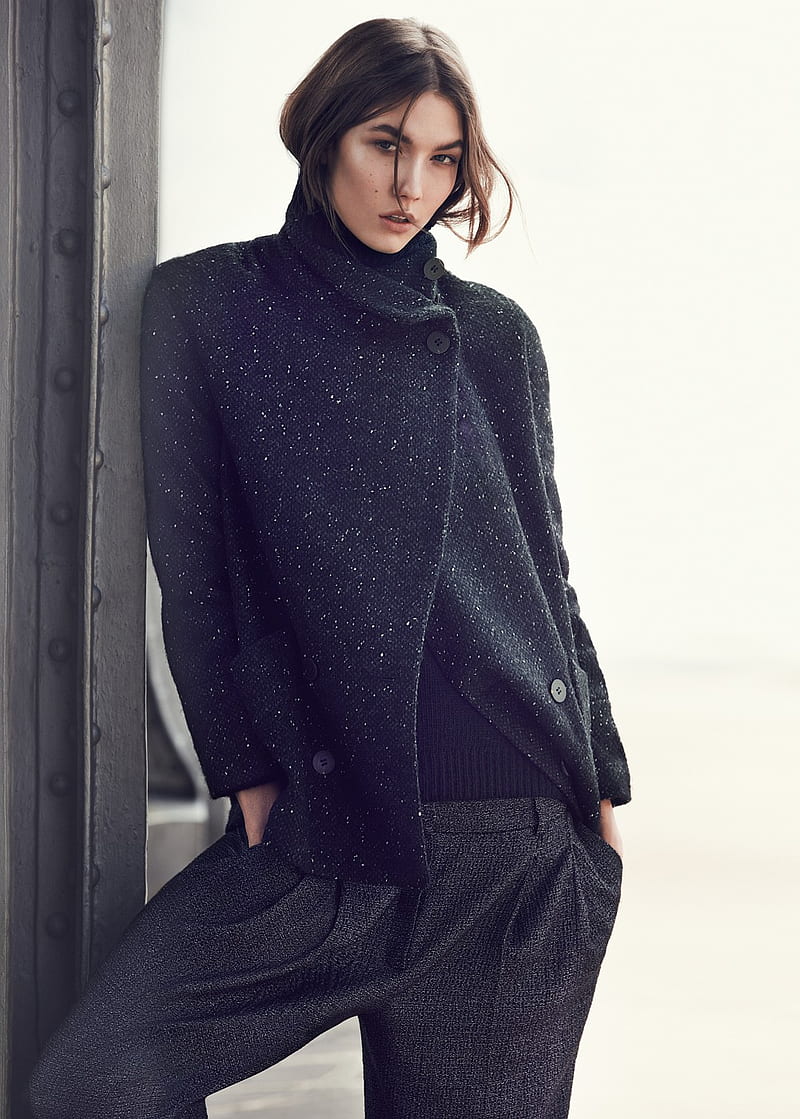 Karlie Kloss, women, model, looking at viewer, black coat, HD phone wallpaper
