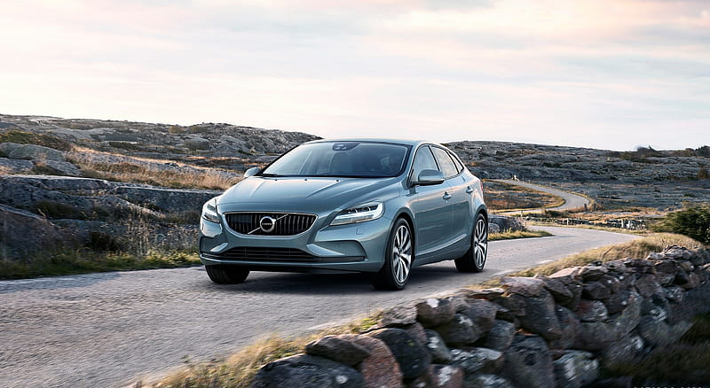 2017 Volvo V40 T4 Momentum - Front , car, HD wallpaper 2017 Volvo V40 T4 Momentum - Front , car, HD wallpaper