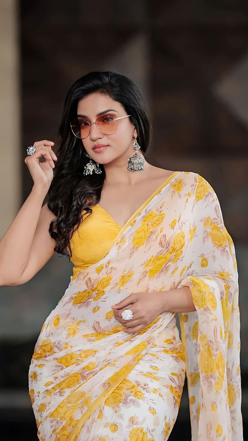Honey Rose, malayalam actress, saree beauty, HD phone wallpaper