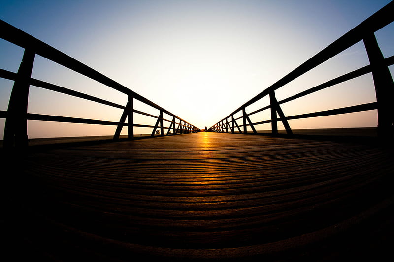 Footbridge to the Beach, beach, sun, footbridge, bridge, sunset, clouds, HD wallpaper