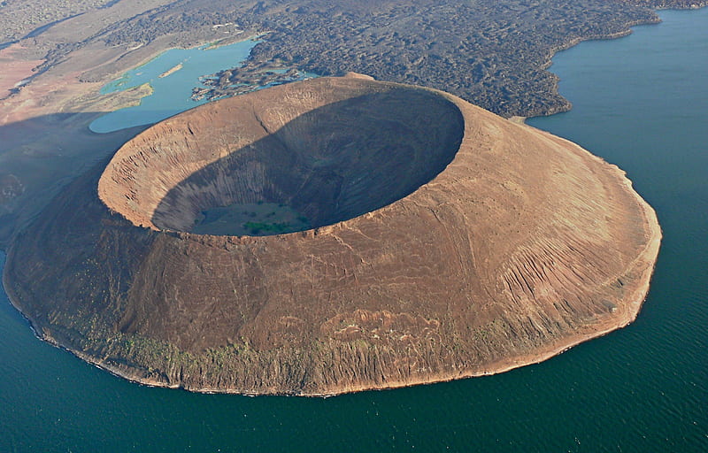NABIYOTUM CRATER, LAKE TURKANA, water, Kenya, island, desert lake, volcano, HD wallpaper