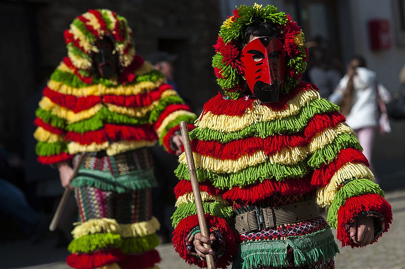 Portugal carnival entrants, Performers, Traditional costume, Brass or wooden masks, Portugal, Feb 26 2017, Podence, Revellers, Masks, Annual carnival, Carnival, Macedo de Cavaleiros, Caretos, Dyed wool costumes, Cowbells, HD wallpaper