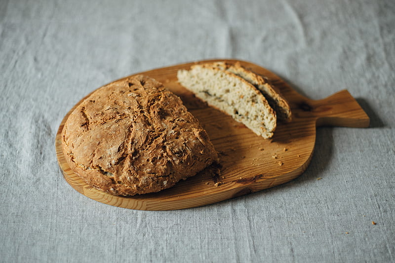 A tasty Bread, Snapshot, cut, Foto, Wooden Plate, Plate Bread, Bakery, Bread Slices, graphy, HD wallpaper