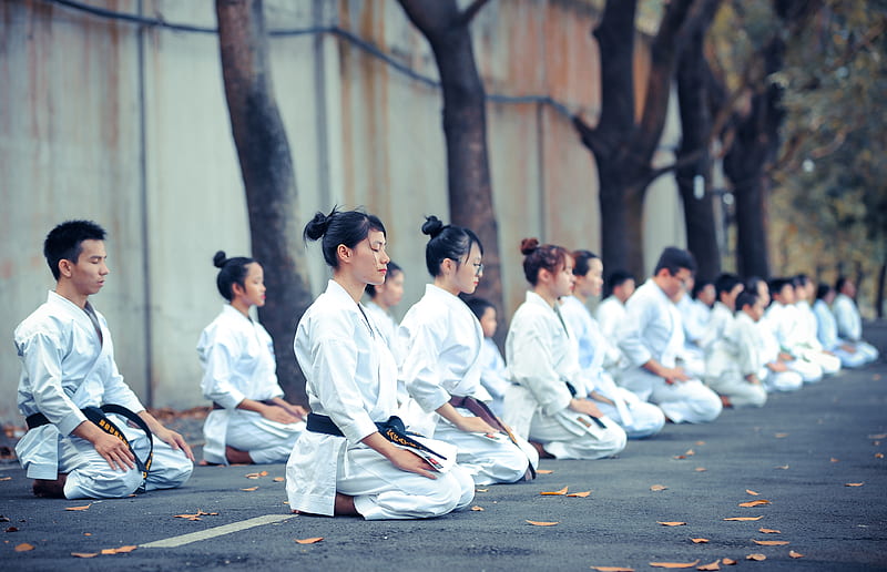 group of martial artists sitting on the grounds, HD wallpaper