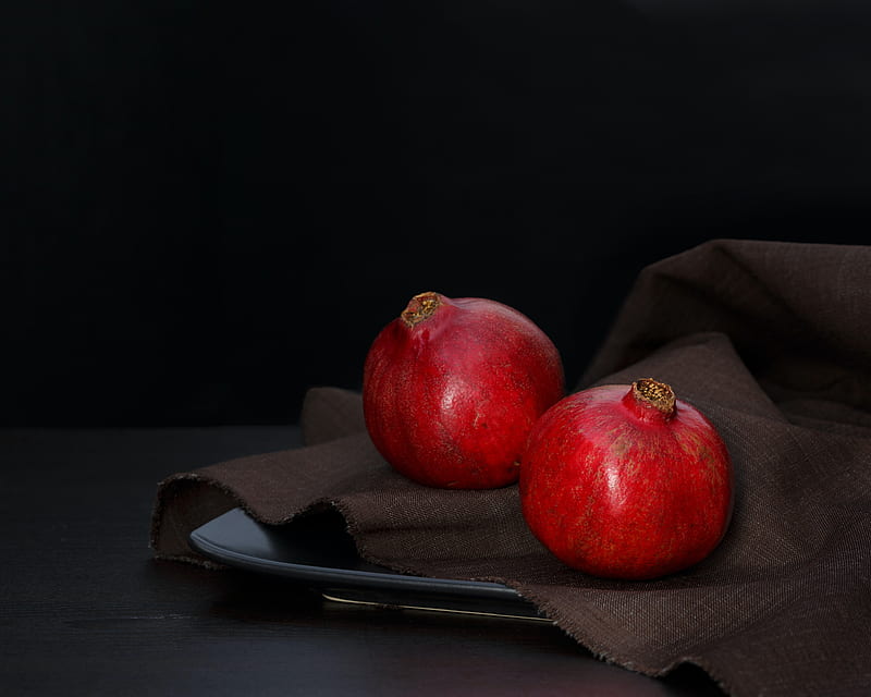 pomegranates, fruit, plate, still life, HD wallpaper