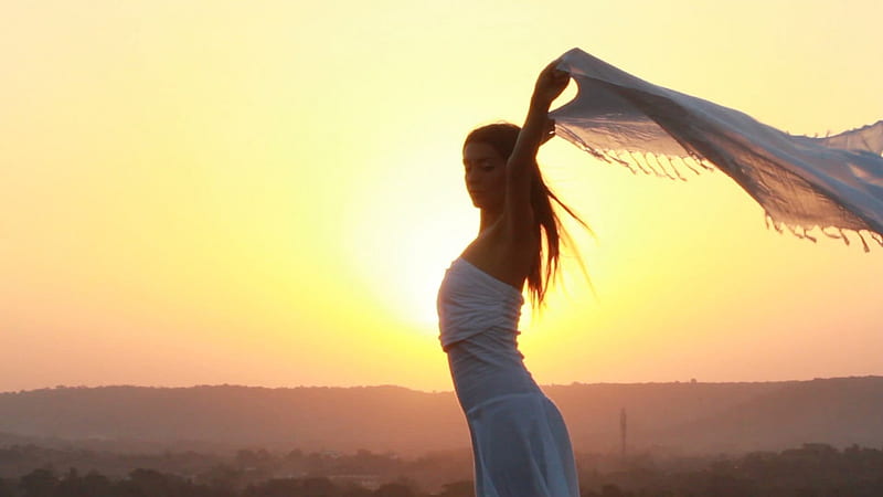 Dancing With The Sun Veil Breeze Bonito Sunset Woman Silhouette Graphy Hd Wallpaper Peakpx