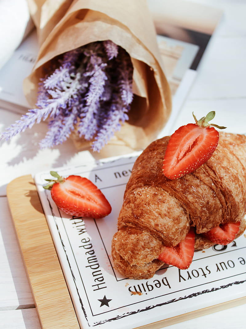 croissant, berries, strawberries, flowers, breakfast, HD phone wallpaper