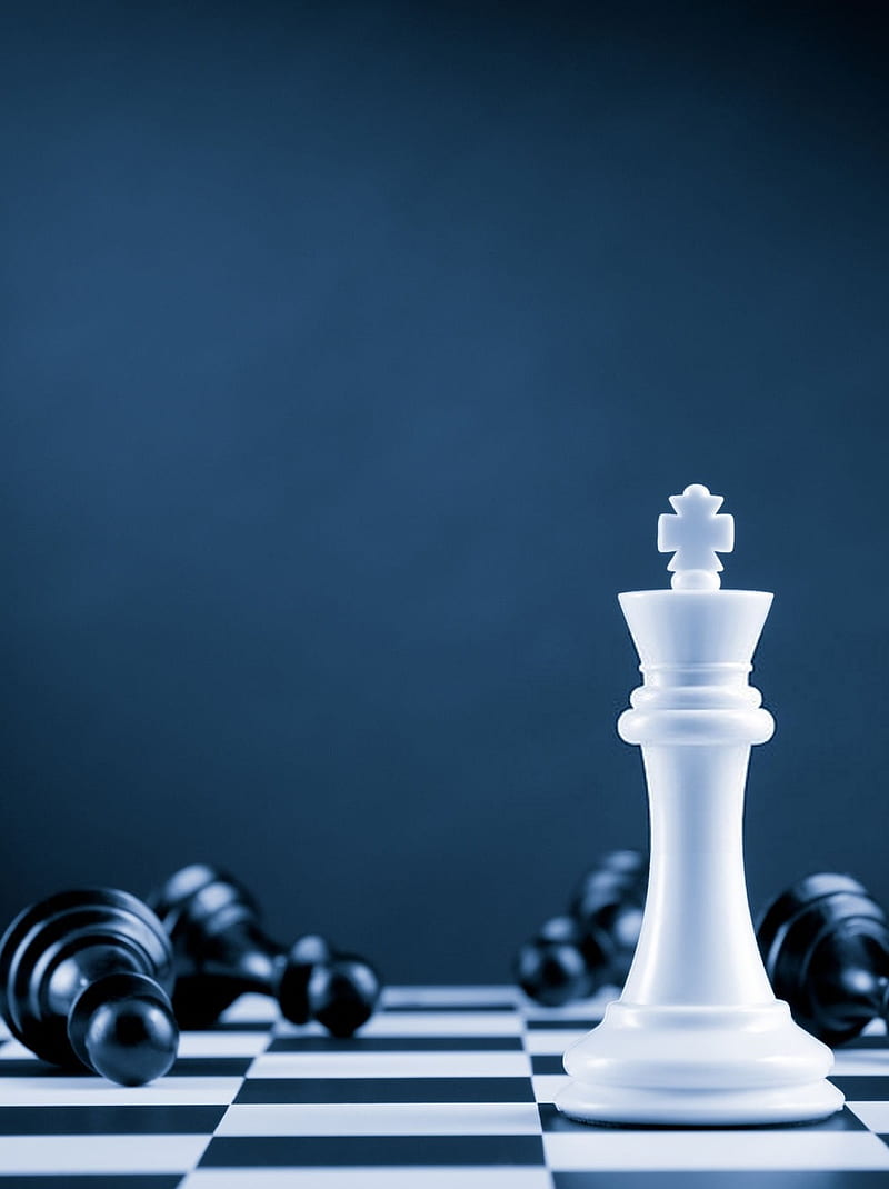 Rey de ajedrez blanco, negro, tablero, Fondo de pantalla de teléfono HD |  Peakpx