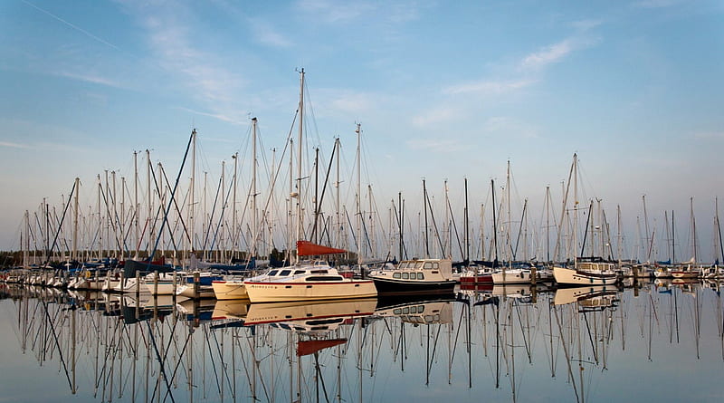fabulous reflections of sailboats, marina, reflection, sailboats, masts, HD wallpaper