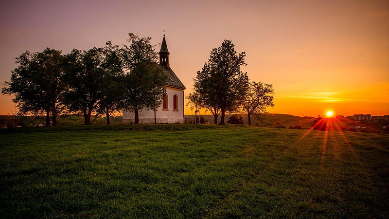 little chapel on a grassy hill at sunset, grass, chapel, sunset, trees, hill, HD wallpaper