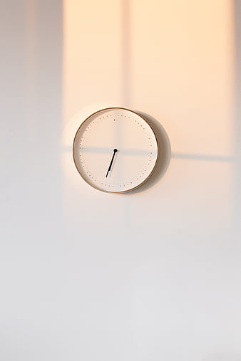 1000+ Wall Clock Pictures | Download Free Images on Unsplash