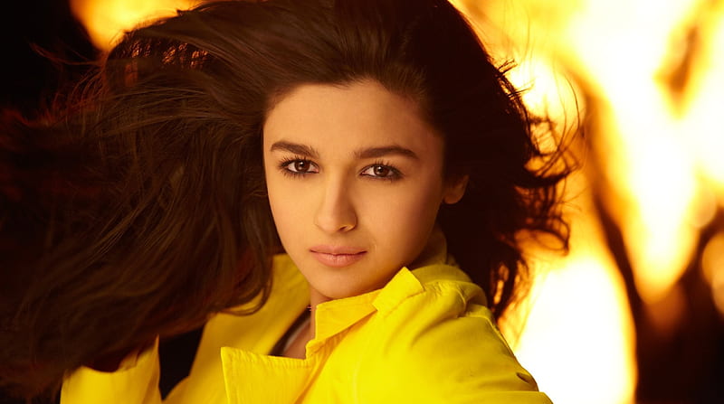 Alia Bhatt Celebrity, alia-bhatt, indian-celebrities, desi-girls, girls, yellow, HD wallpaper