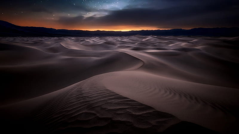 Brown Desert Sand During Nighttime Under Black Blue Cloudy Sky Brown Aesthetic, HD wallpaper