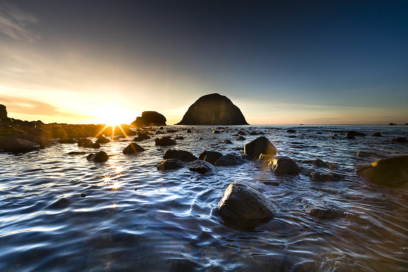 of Rocky Shore During Dawn, HD wallpaper