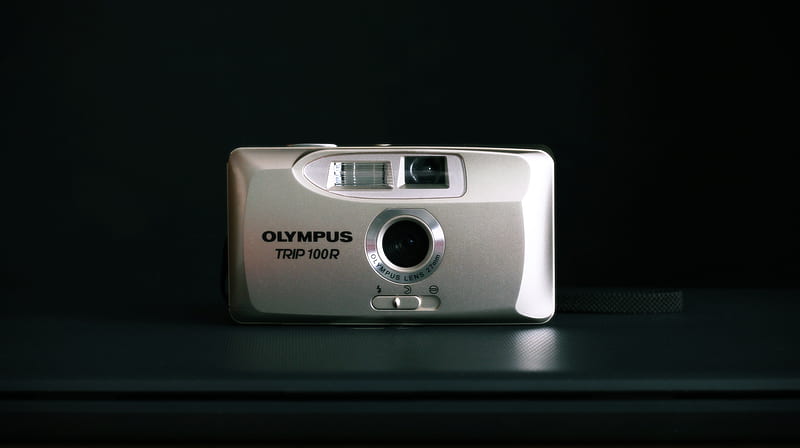 white and black polaroid camera, HD wallpaper