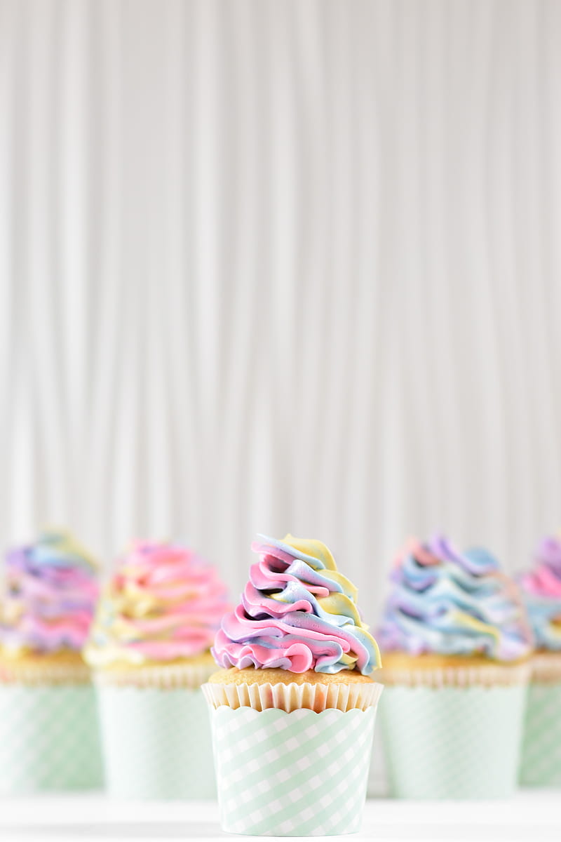 frosting on two cupcakes, HD phone wallpaper