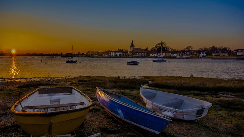 rowboats on a harbor shore at sunset , shore, boats, town, sunset, harbor, HD wallpaper