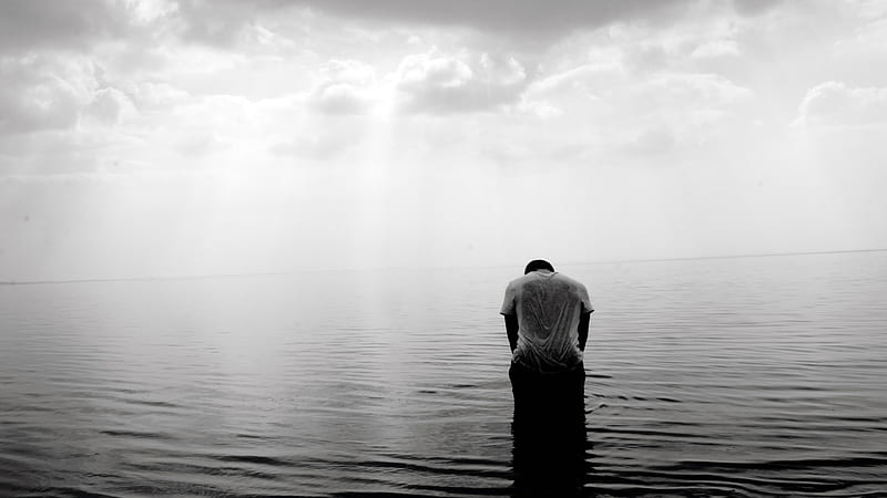 Back Side Of Man Is Sitting On Stone In The Middle Of Water Depression, HD wallpaper