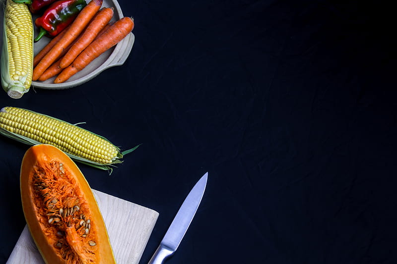 sliced squash near corn and carrots, HD wallpaper