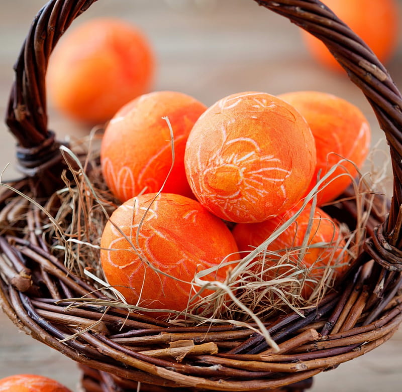 Почему яйцо оранжевое. Оранжевое яйцо. Пасха оранжевый. Оранжевые яички Пасха. Декор яиц ы оранжевых тонах.