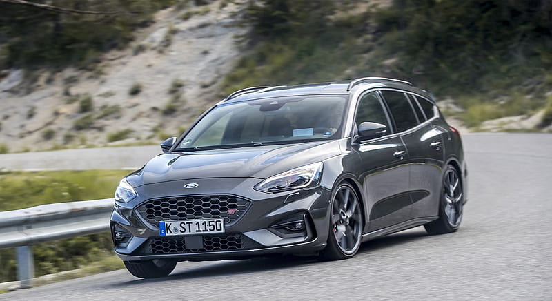 2019 Ford Focus ST Wagon (Euro-Spec; Color: Magnetic) - Front Three-Quarter , car, HD wallpaper